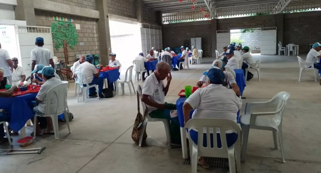 Imagen del caso en Valledupar donde 250 adultos mayores quedaron sin sillas luego de un robo a un comedor