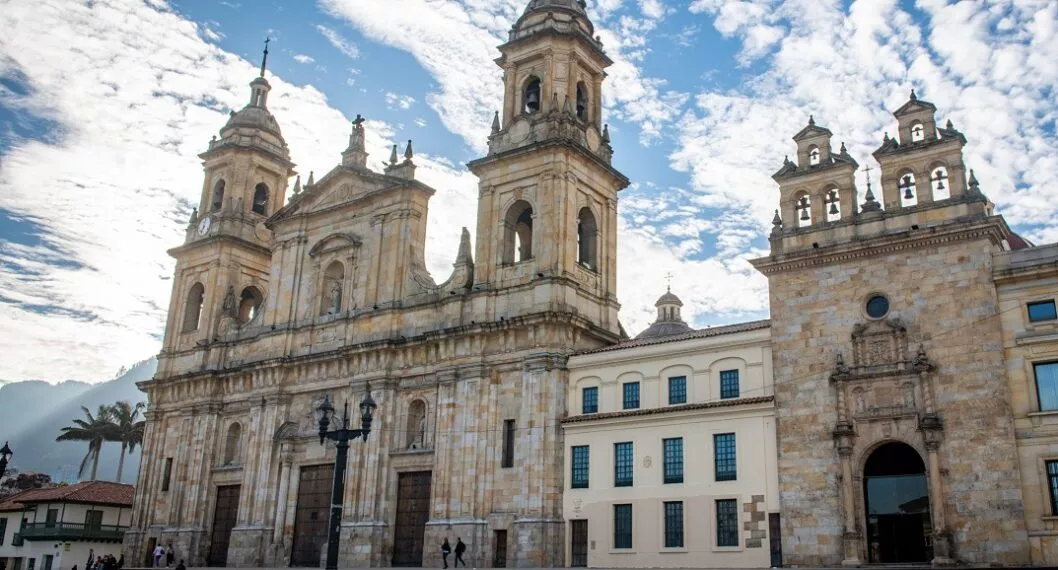 Millonario robo en la Catedral Primera de Bogotá: ladrones se llevaron objetos