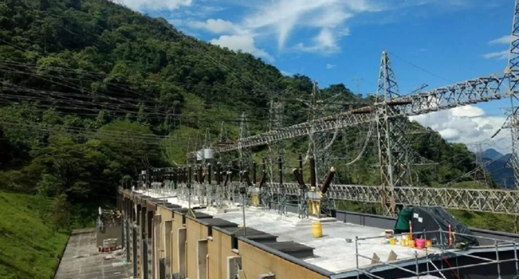 Hidroeléctrica El Guavio está operando a medias por protestas en la zona