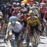 Cómo van los colombianos en la Vuelta a España 2022: Miguel Ángel Superman López subió y se acerca al podio.
