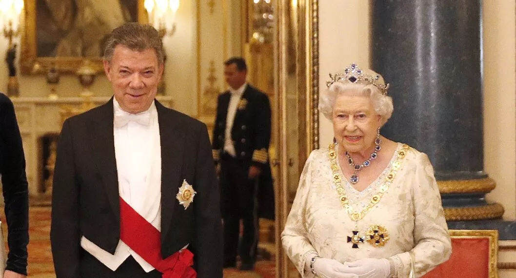 Reina Isabel II murió hoy y recuerdan su encuentro con Juan Manuel Santos