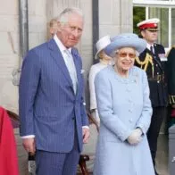 La reina Isabel II habría fallecido en presencia de sus hijos Carlos, Andrés, Eduardo y Ana, así como su nieto el príncipe William. Harry llegó tarde.