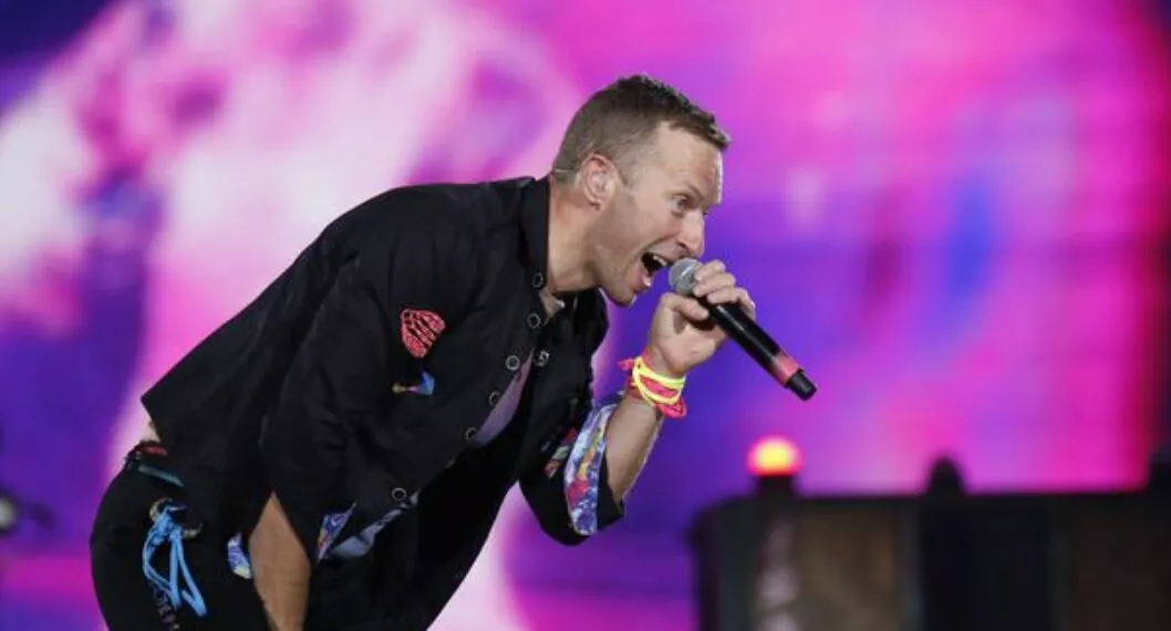 Imagen de uno de los de Coldplay que casi cancela su concierto en Colombia por una crisis económica
