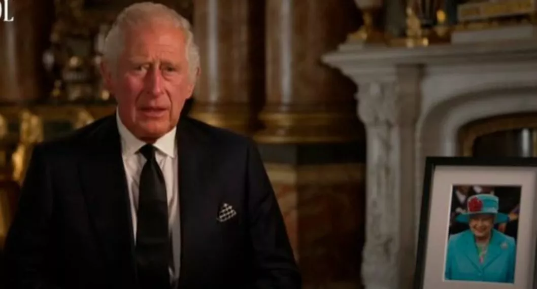 “Gracias por su amor”: Carlos III dio su primer discurso como rey muy conmovido