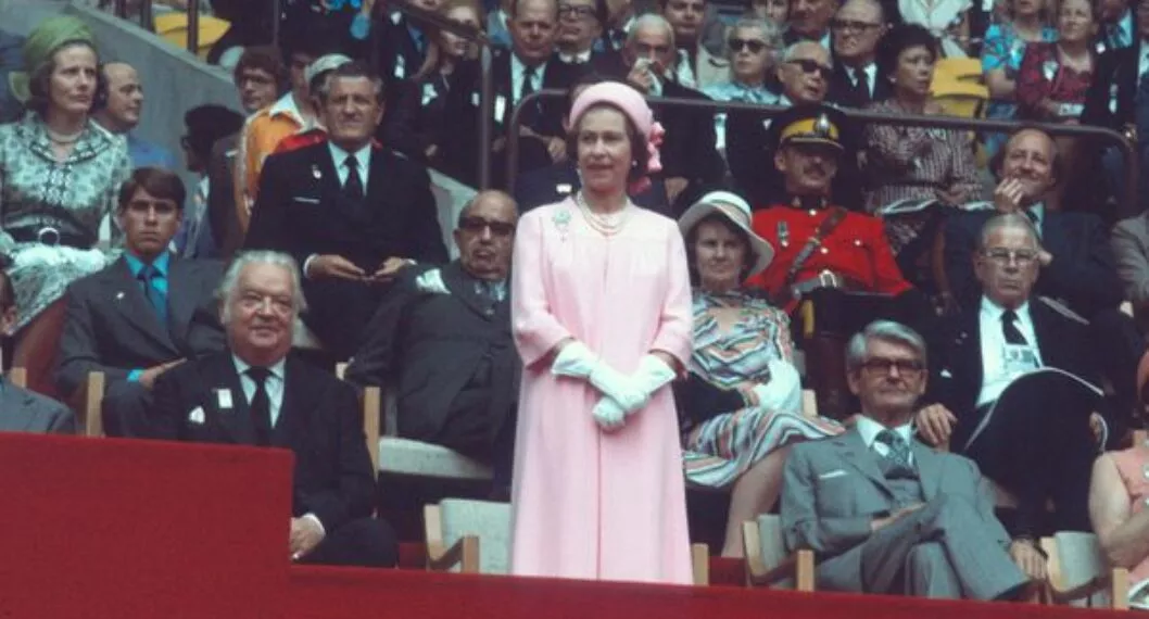 Los puntos clave en el vestuario de la Reina Isabel II por 70 años