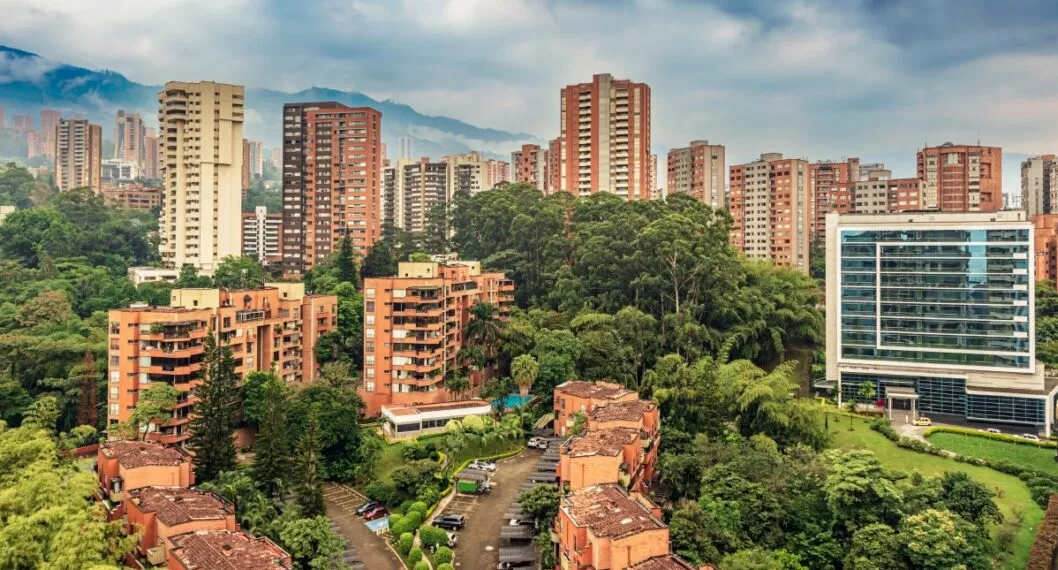 Panorámica de Medellín ilustra nota de los barrios de esa ciudad con mayor rentabilidad