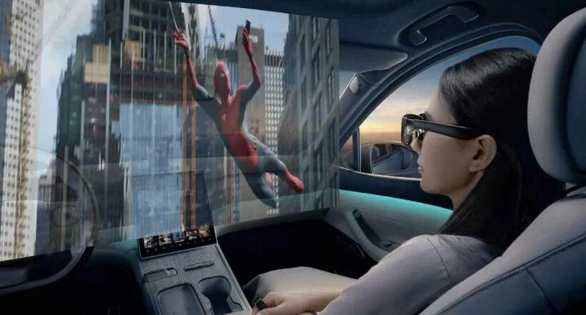 Gafas de realidad aumentada que convierten un carro en cine