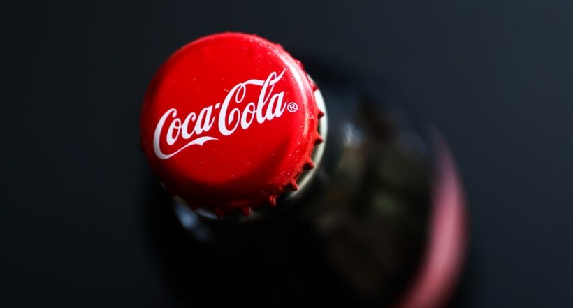 Coca-Cola, Johnnie Walker, Martini y marcas que cambian por Isabel II