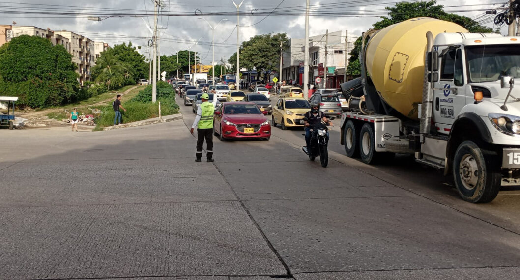 Imagen del tránsito, a propósito del pico y placa en Barranquilla para este martes 27 de septiembre