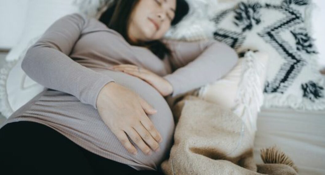 Video: así se acomoda el cuerpo de las embarazadas para dar espacio al bebé