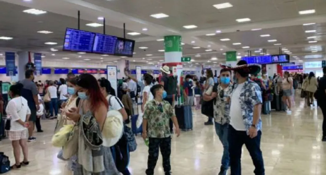 Dos colombianos que viajaron a Cancún a vacacionar sufrieron abusos en Cancún, México, pues en el aeropuerto estuvieron retenidos por migración. 