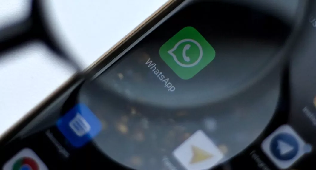 WhatsApp presentó algunas fallas en la plataforma. Algunos móviles han sido controlados a distancia. 