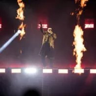 Video: primer concierto de Daddy Yankee en Chile comenzó con protestas