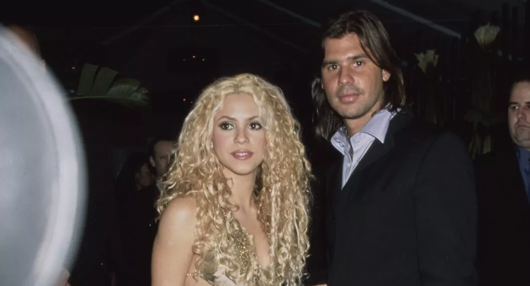 Shakira junto a Antonio de la Rúa ilustra nota sobre que se reencontraría con él, según medios, tras separarse de Piqué