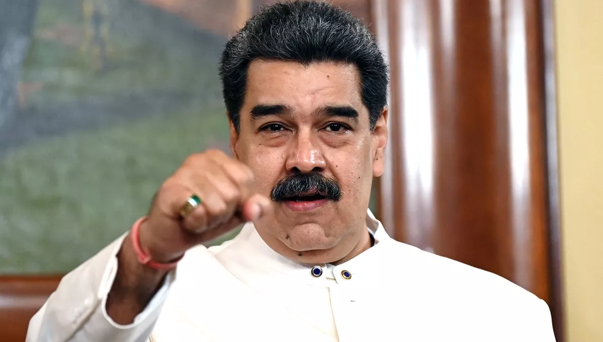 Nicolás Maduro, que  pide a militares de Venezuela trabajar por paz total de Colombia