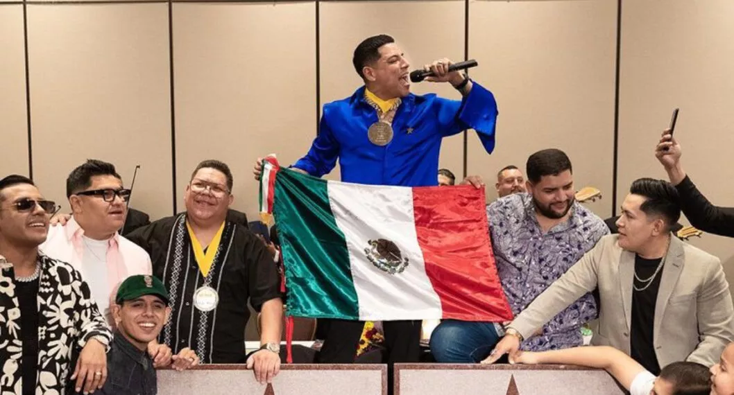 Aunque el concierto era gratis, Grupo Firme recibió dineral por 'show' que hizo en México 