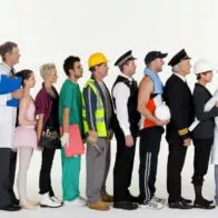 Foto de fila de personas a propósito de las cifras de desempleo en Colombia