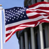 Bandera de EE. UU. Nota sobre los países ganadores de la última convocatoria de la lotería de visas americanas.