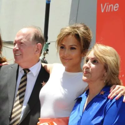 padres de jennifer lopez