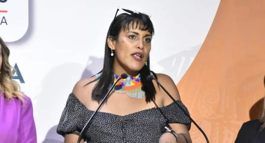 La diputada María Clemente García es criticada por difundir contenido explícito en sus redes sociales.