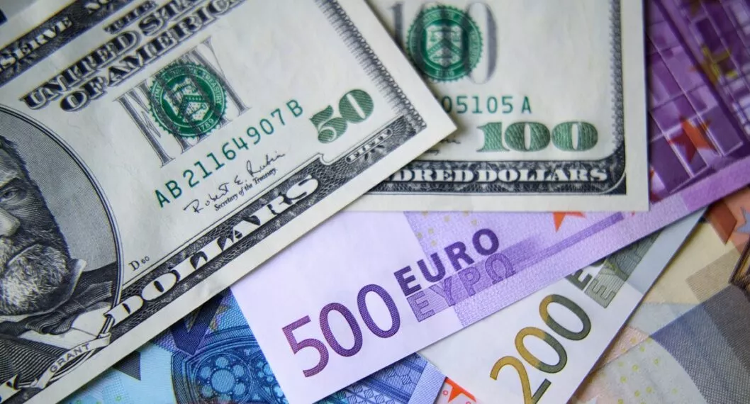 Dólares y euros ilustran nota sobre cantidad de dinero que se necesita para viajar a España y a otros países
