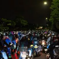 Motociclistas protestando. Nota sobre la manifestación programada para el 12 de octubre de 2022.