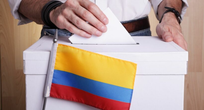 Aunque en el primer debate de la reforma política se había avalado la posibilidad de que hubiese voto obligatorio en Colombia, la propuesta se cayó.