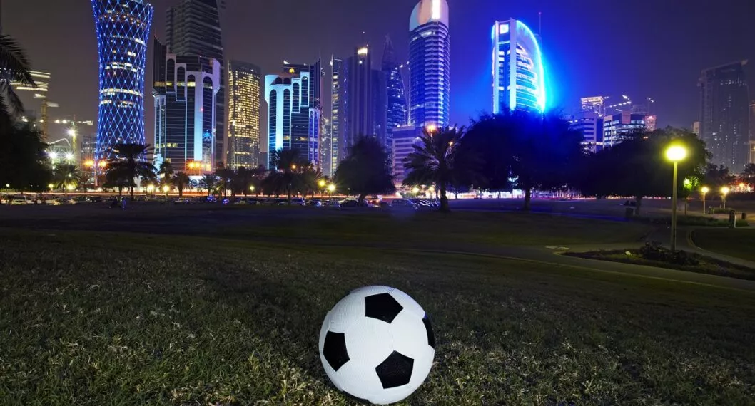 Balón en Doha. Nota sobre la cultura, idioma, ubicación y otros detalles de Catar