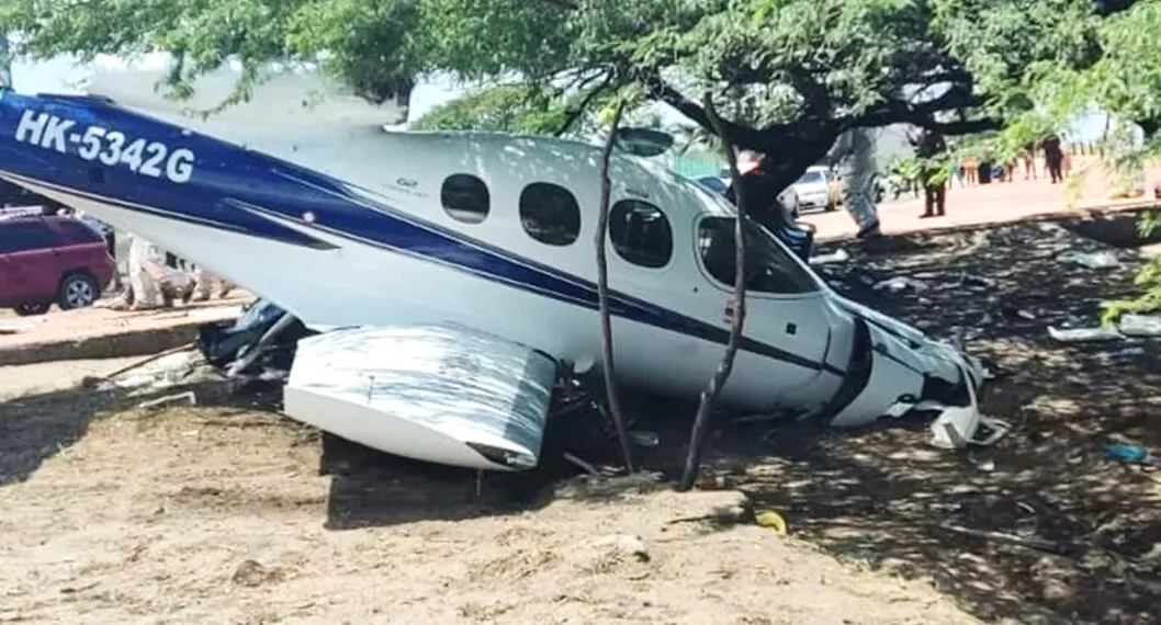 Accidente de avioneta en Santa Marta; muere niño que iba pasando por el lugar