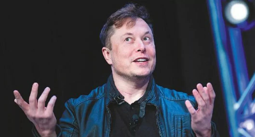 Imagen de Elon Musk que entró en negocio de la belleza y sacó perfume llamado ‘pelo quemado'