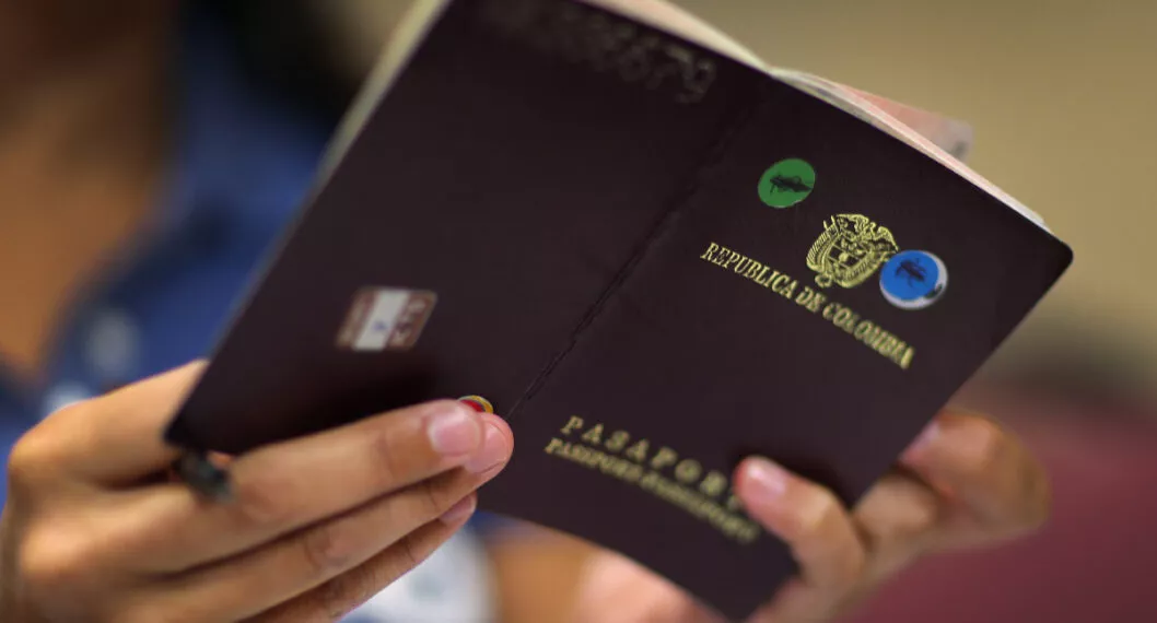 A través de Twitter, Gustavo Petro anunció que los colombianos no tendrán que presentar visa de turista en Reino Unido a partir de la fecha. 