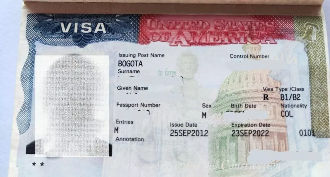 Imagen de una visa de Estados Unidos, a propósito que abren cupos para la visa y adelantan citas hasta 2 años
