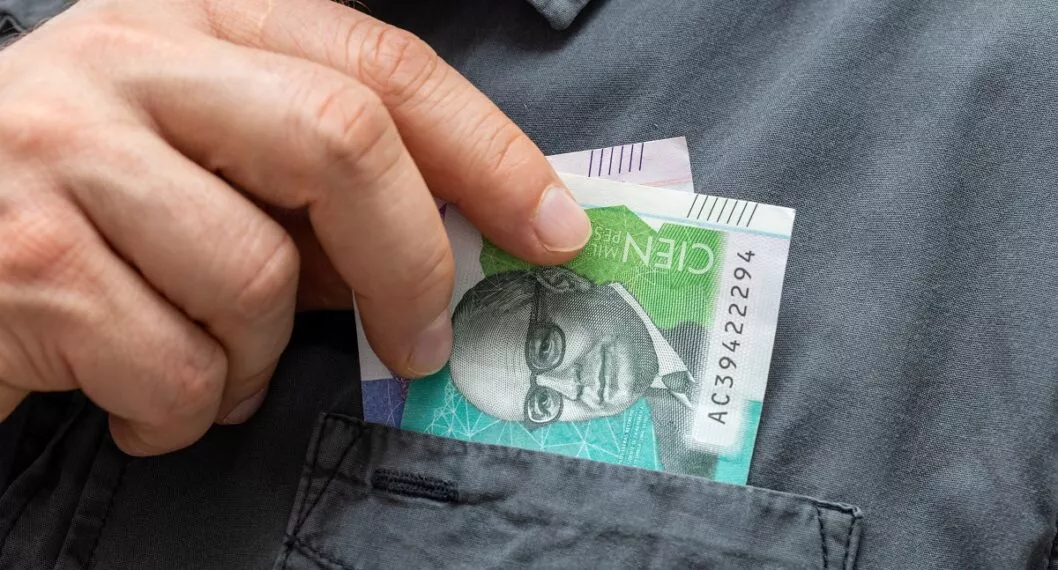 Dólar hoy fuerte ante peso colombiano y cambia modo de alimentación