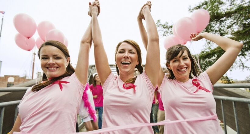 Mujeres que superaron el cáncer de mama. Nota sobre 10 prácticas para mejorar la calidad de vida de las mujeres con esta enfermedad.