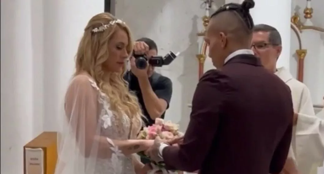 Paola Solano, ganadora del ‘Desafío 2021’, y  el exconcursante Jhon Mosquera, mejor conocido como ‘Gago’, se casaron por la iglesia. 