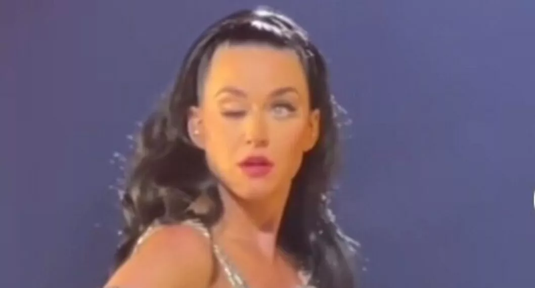 Video: ¿Qué le pasó a Katy Perry? Se le cayó uno de sus párpados en concierto