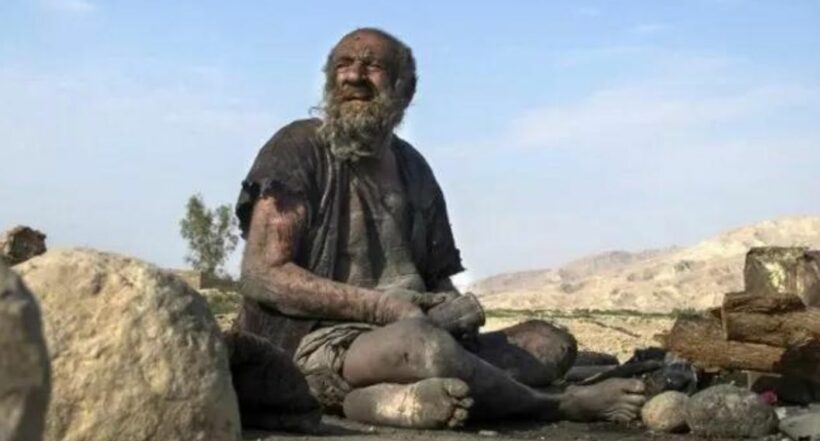 Foto de Amou Haji, en nota de hombre más sucio del mundo murió: de dónde era, su edad y razón para no bañarse