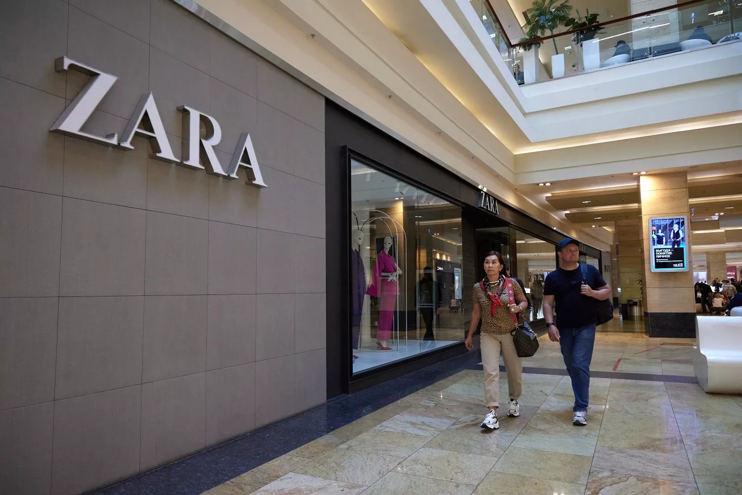 Zara anuncia su salida de Rusia e informa que vendió su negocio por otros planes.
