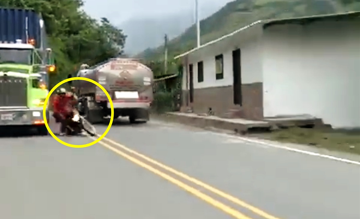 Motociclista que murió en vía Medellín-Bogotá por invadir carril; chocó con camión