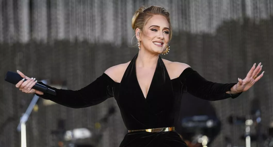 Durante el encuentro titulado ‘Happy Hour with Adele’, la cantante británica reveló que su nombre siempre ha sido mal pronunciado. 