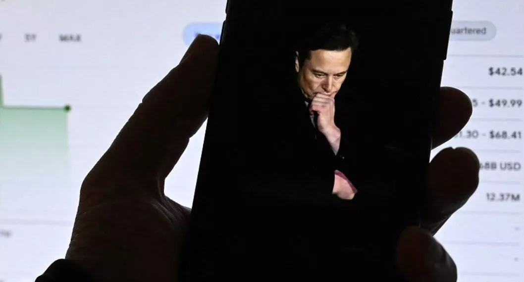 Elon Musk pide que vuelvan muchos de los que echó de Twitter
