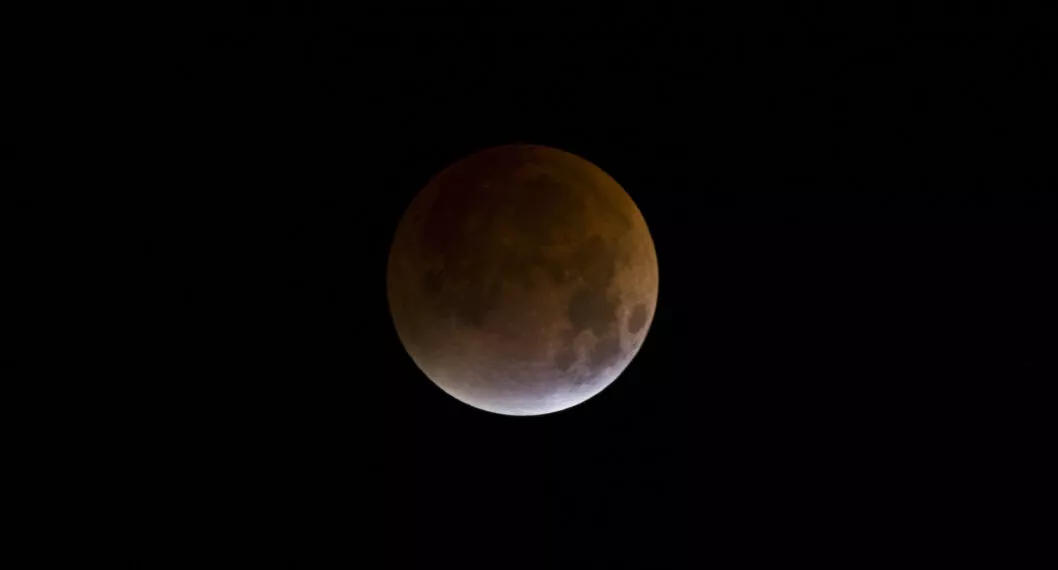 Ver la transmisión del eclipse lunar en Colombia hoy (8 de noviembre) en vivo.