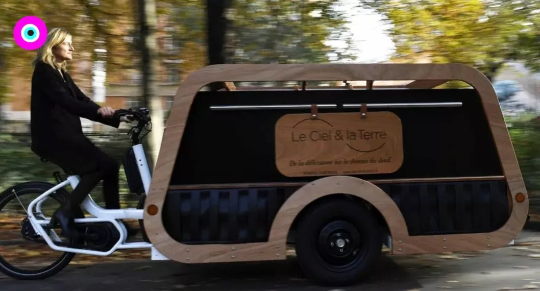 Empresaria francesa crea una bicicleta funeraria para cuidar el medio ambiente