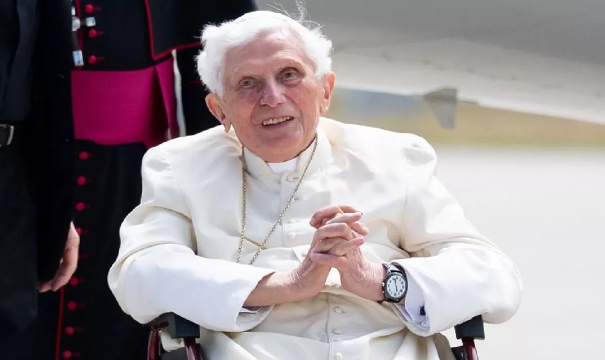 Benedicto XVI, papa emérito. 