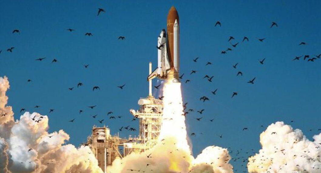 El transbordador espacial se desintegró 73 segundos después de haber salido del Centro Espacial Kennedy, en Florida, Estados Unidos.