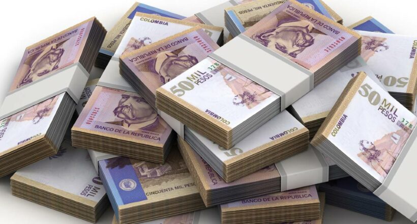 Foto de contexto de billetes de 50 mil pesos colombianos a propósito de error de Tribunal de Cundinamarca en caso Corficolombiana