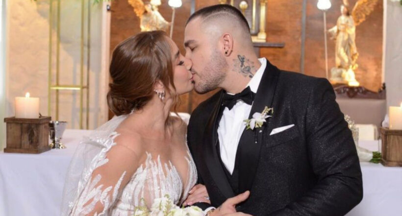 Paola Jara celebró 6 meses de casada con Jessi Uribe y reveló más fotos de la boda.