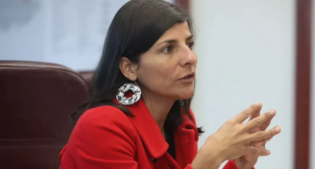 Minenergia, Irene Vélez, reconsideraría destrabar contratos petroleros