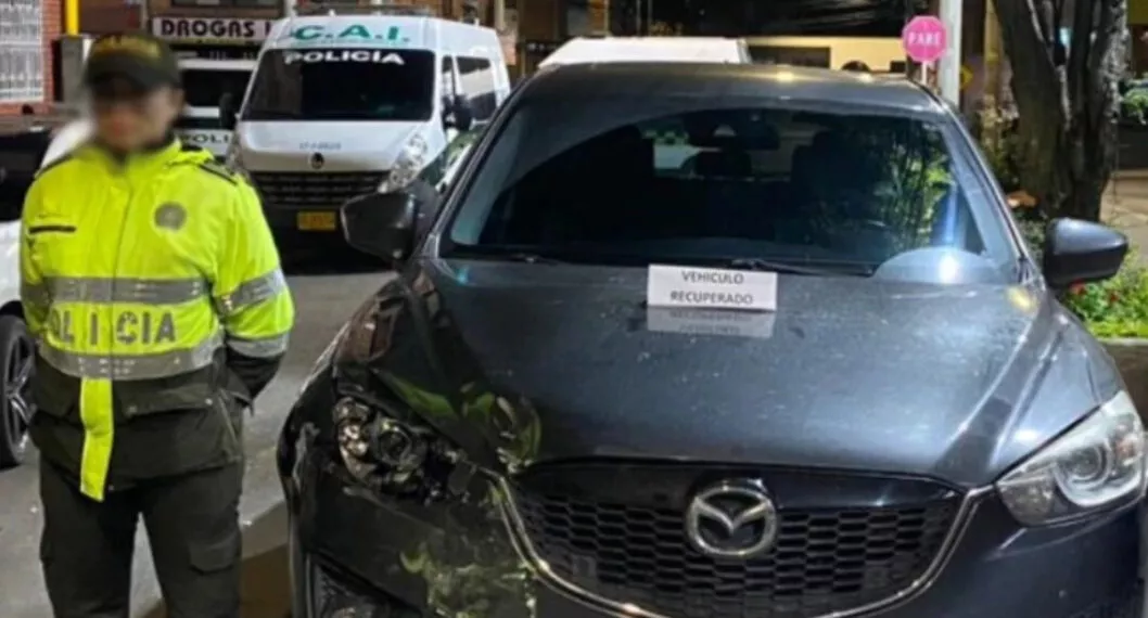 Ladrones se robaron una camioneta en Bogotá y después se estrellaron contra un SITP, lo que ocasionó que fueran sorprendidos por la Policía. 