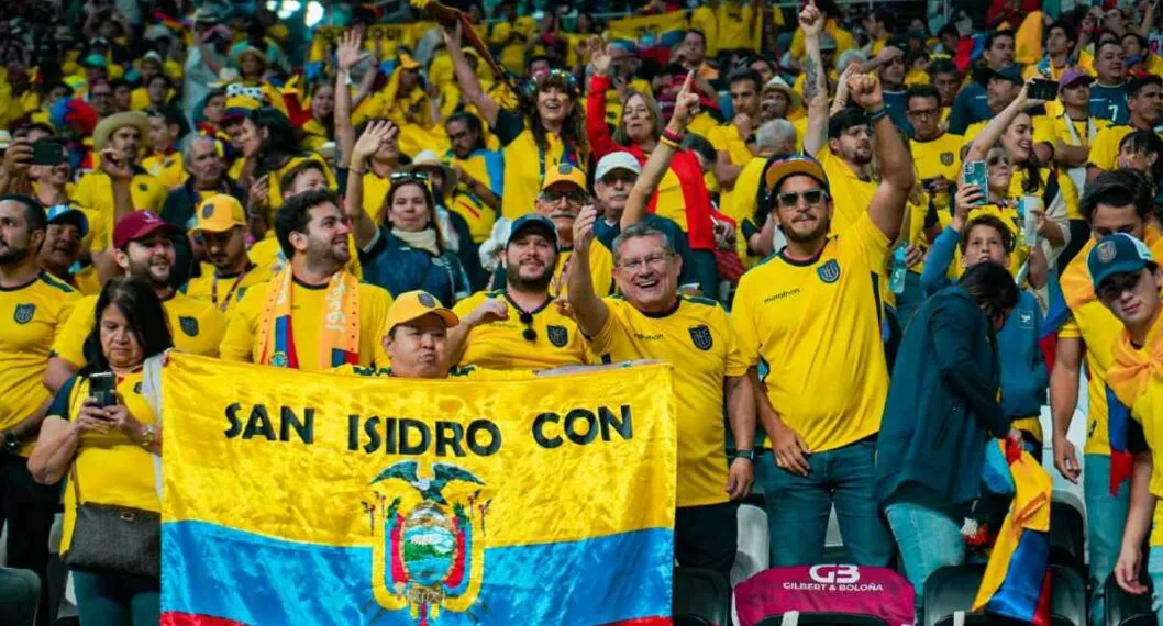 FIFA abrió expediente disciplinario contra Ecuador por “cánticos” de la hinchada.